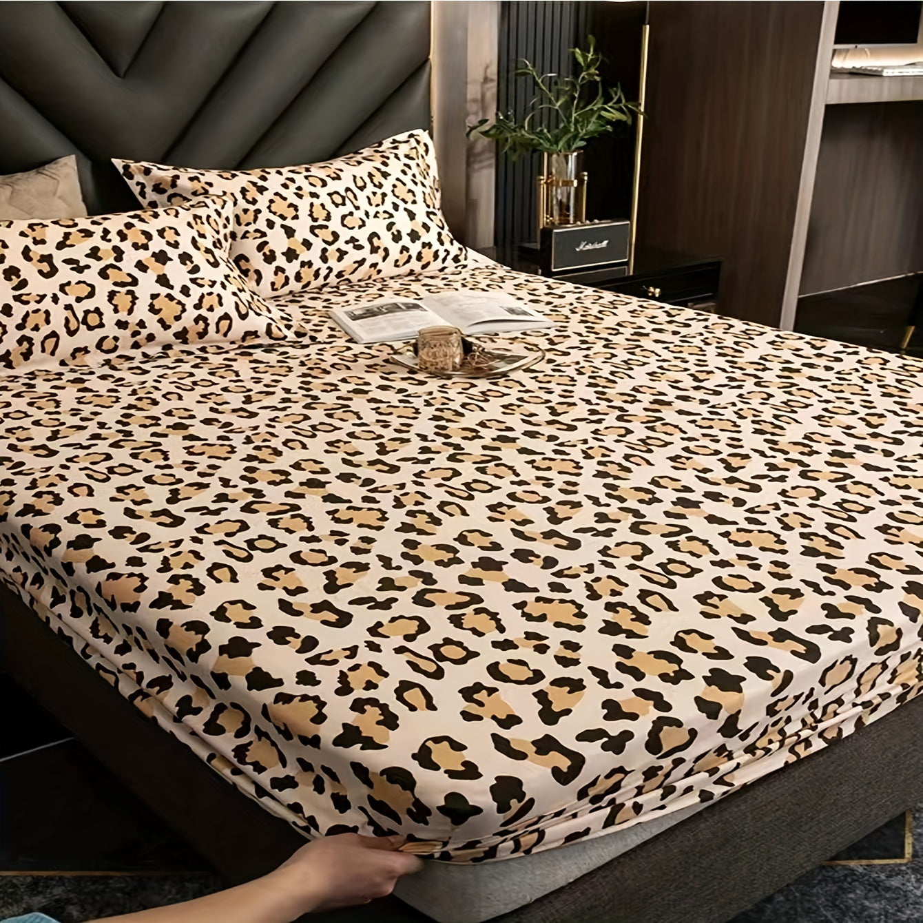 JazzHer 3pcs Stylish Leopard Print Fitted Bed Sheet Set for Bedroom Soft and Comfortable Bedding Set Bed Sheet with Pillowcases (1pc