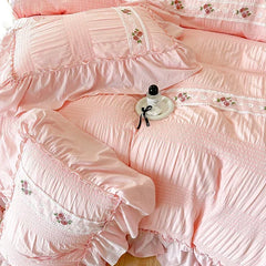 JazzHer French Embroidered Lace Bubble Gauze Bedding Set Pink Elegant Princess Style Queen Duvet Cover Set Ruffled Comforter Cover Sets