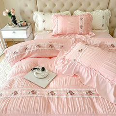 JazzHer French Embroidered Lace Bubble Gauze Bedding Set Pink Elegant Princess Style Queen Duvet Cover Set Ruffled Comforter Cover Sets