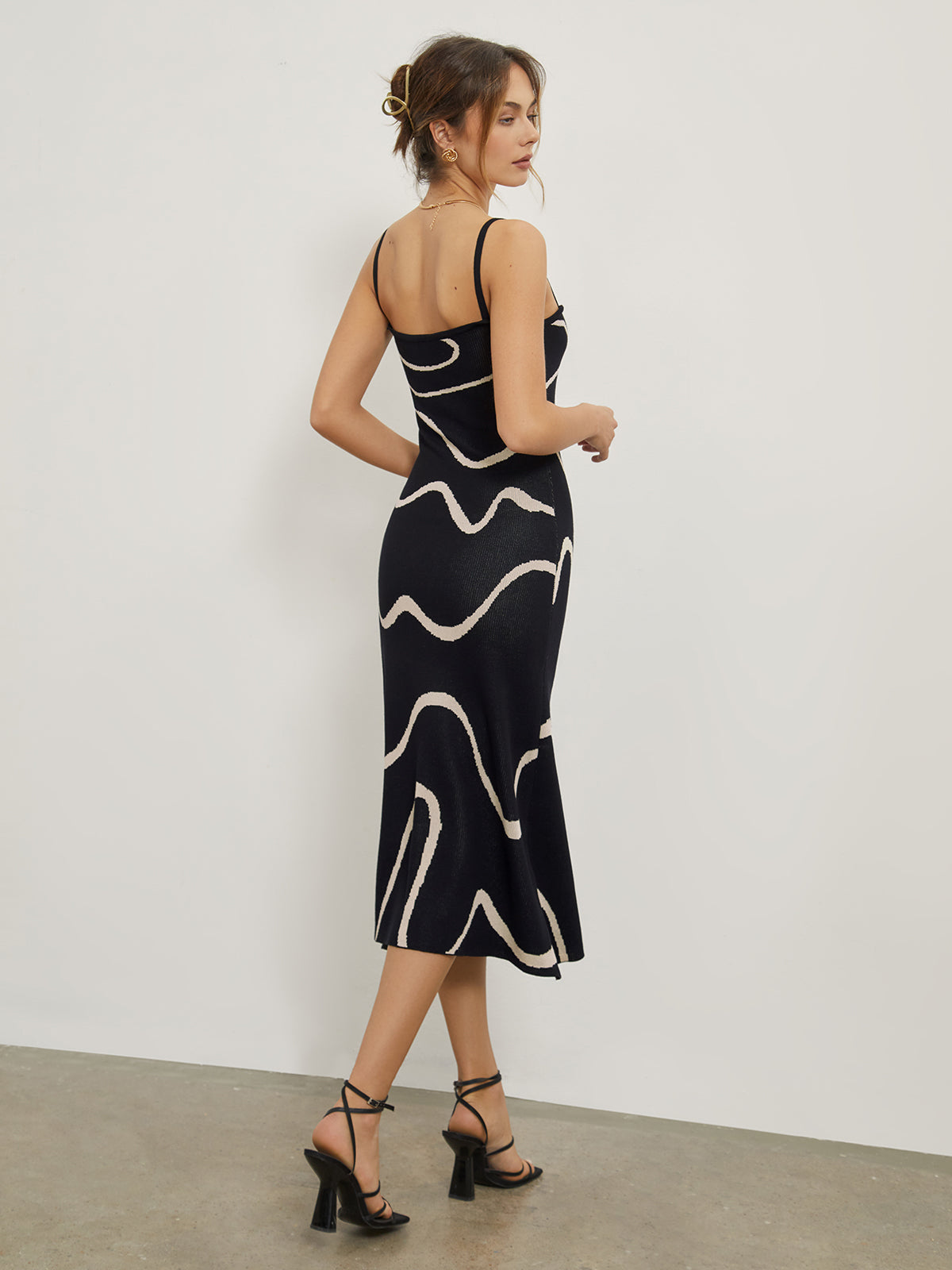 JazzHer Wavy Print Strap Midi Dress