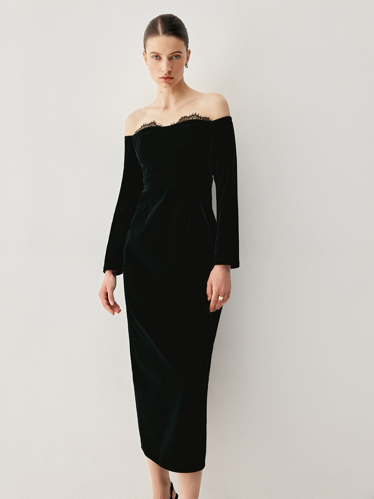 JazzHer Velvet Off-shoulder Patchwork Slit Midi Dress