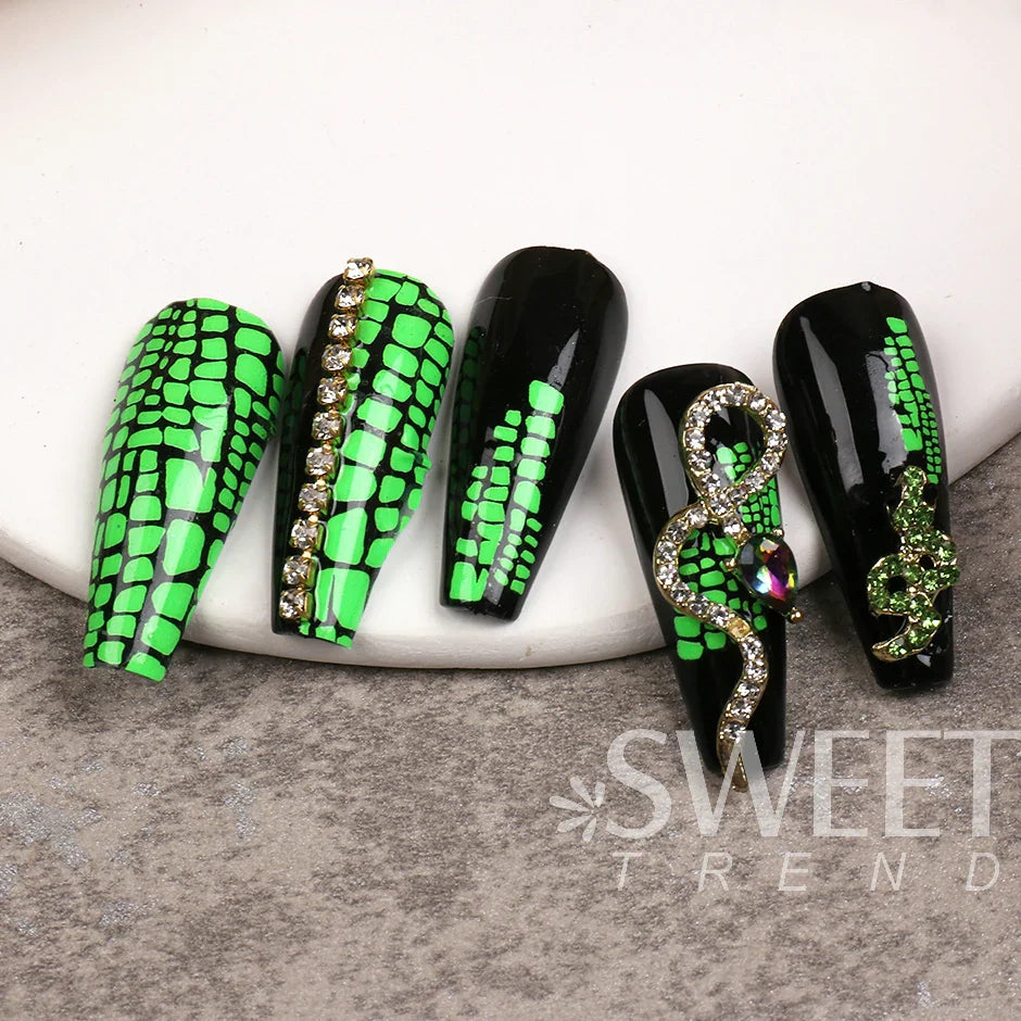 JazzHer Iridescent Neon Snake Skin Nail Art Sticker Black Green Adhesive Decals Sexy Animal Fur Sweater DIY Winter Decoration Wraps LYSP