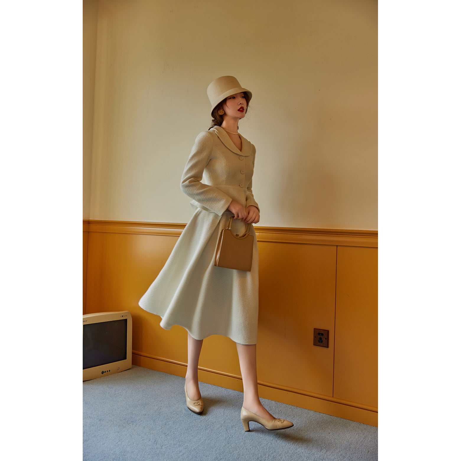 JazzHer 2024 Fall Fashion Actress Retro Jacket And Hepburn Skirt