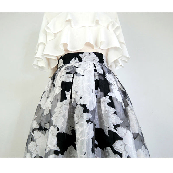 Jazzher Black And White Floral Embroidery Hepburn Skirt